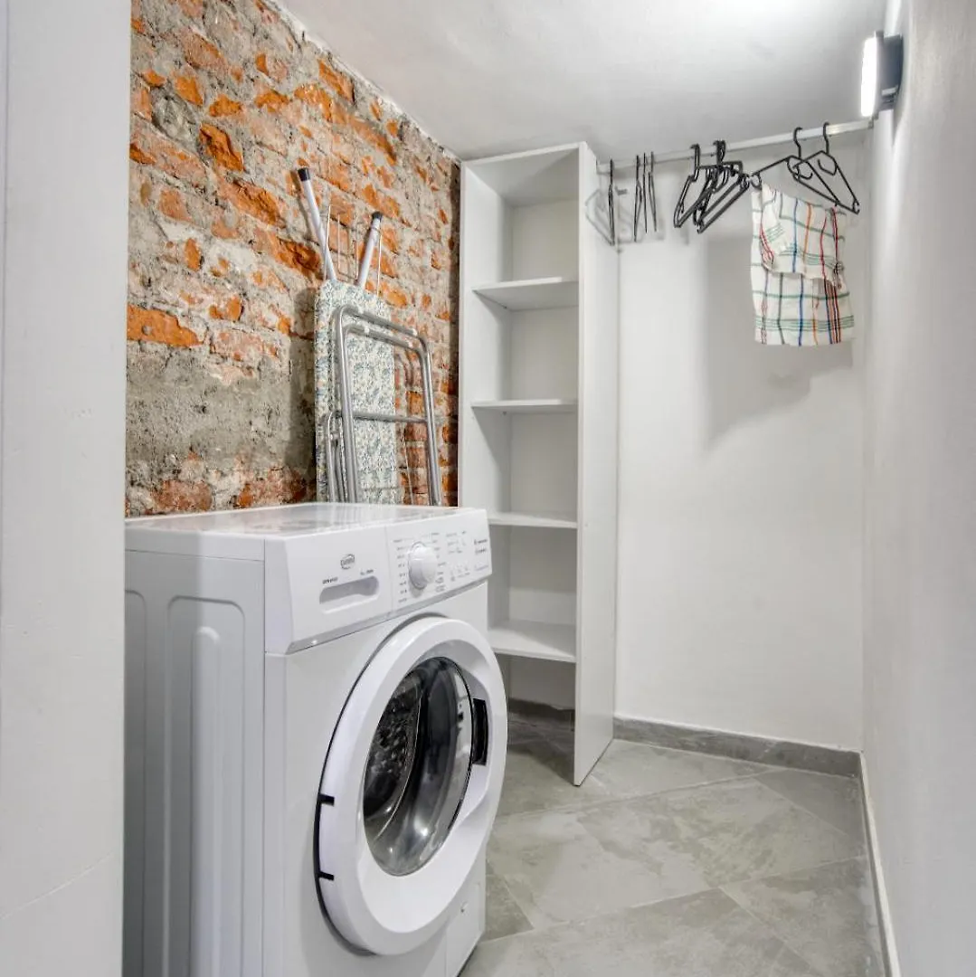 Guest house Italianflat - Subway Milano Hotel